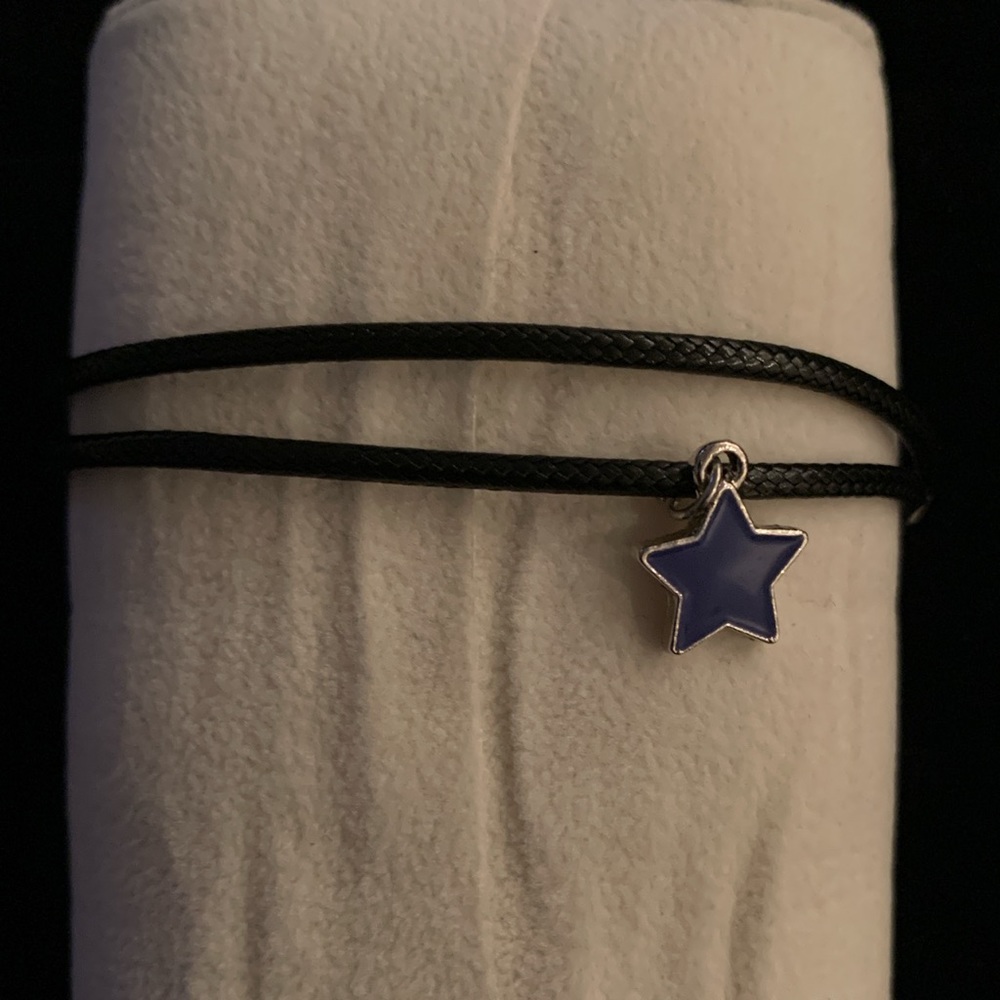 Jewelry: Bracelets